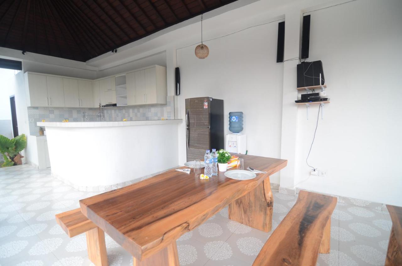 Kusuma Guesthouse 2 Canggu  Exterior photo