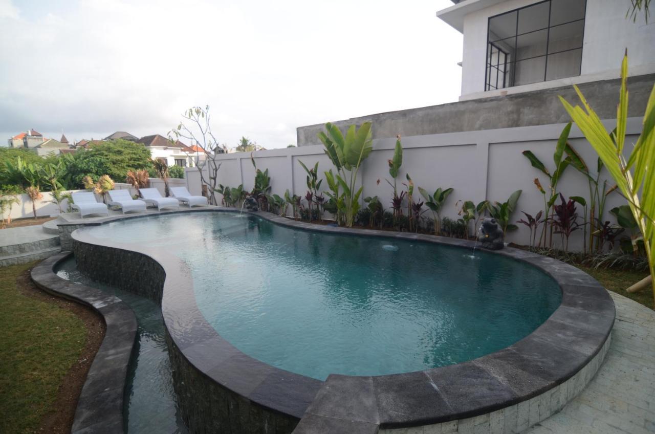 Kusuma Guesthouse 2 Canggu  Exterior photo