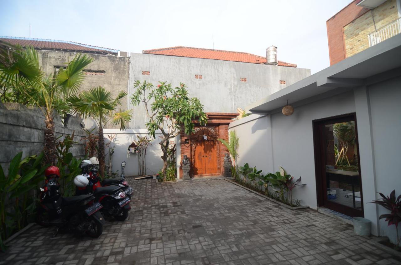 Kusuma Guesthouse 2 Canggu  Exterior photo